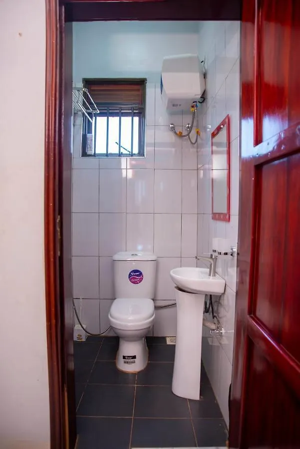 Bed & Breakfast Yobo'S Complex Guest House Kampala