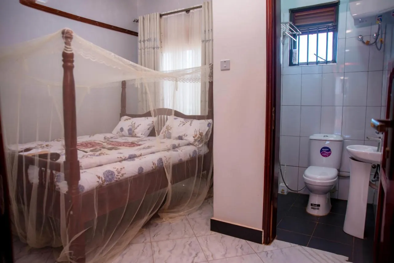 Bed & Breakfast Yobo'S Complex Guest House Kampala